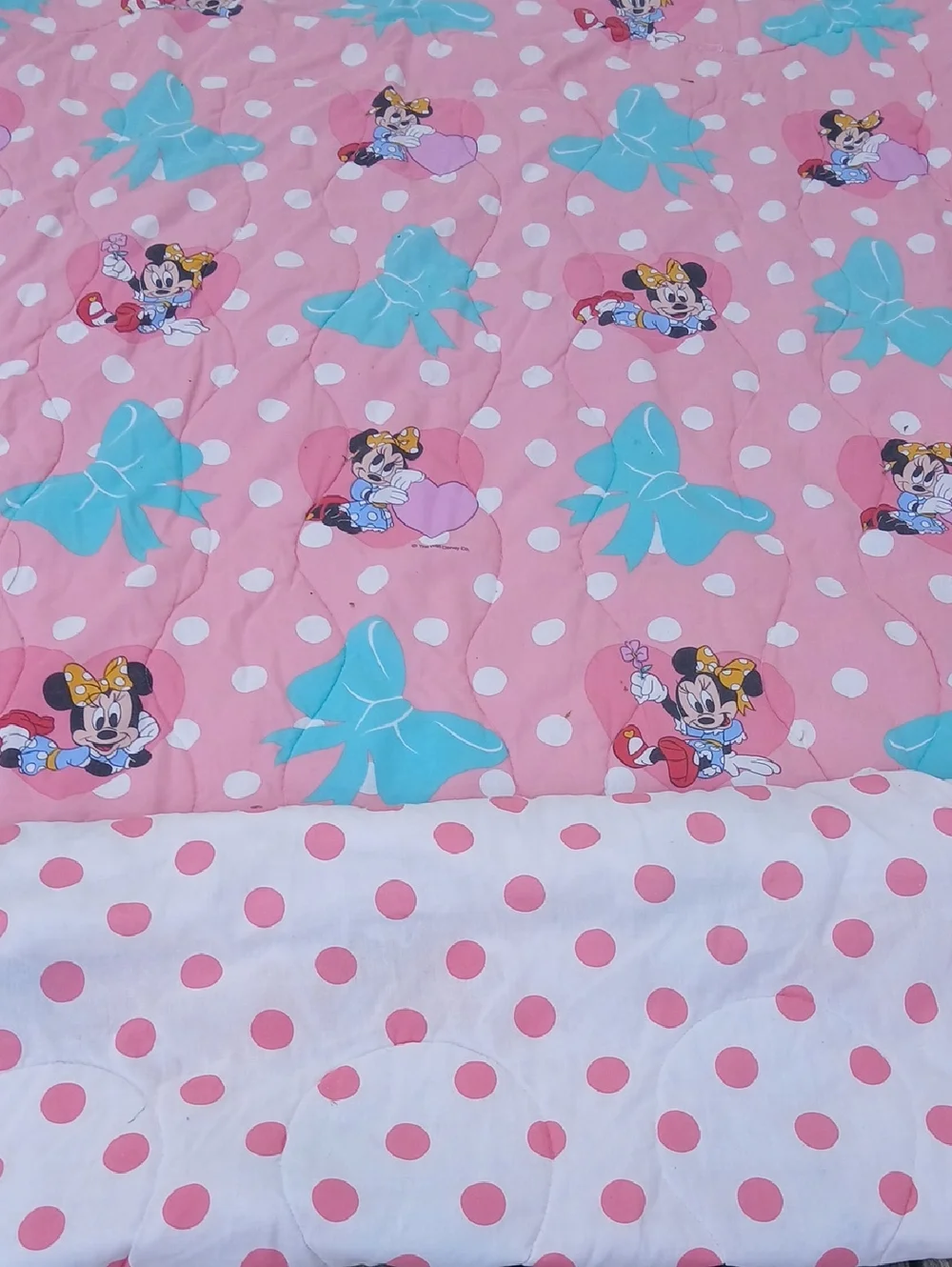 Walt Disney Minnie Mouse Kids Pink Character Polka Dot Twin Size Comforter